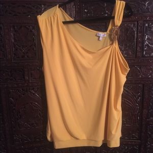 Yellow Fashion Bug top silky material size 3X